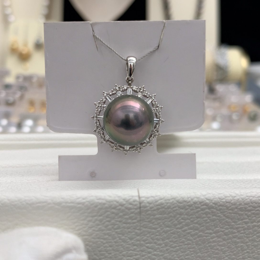 海水珍珠颈饰18K金镶嵌13.7mm黑珍珠吊坠