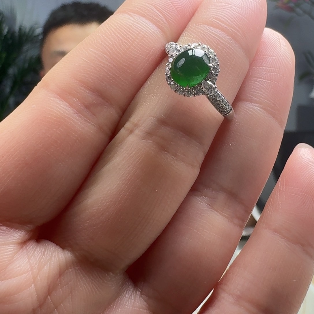 翡翠戒指18K金镶嵌天然