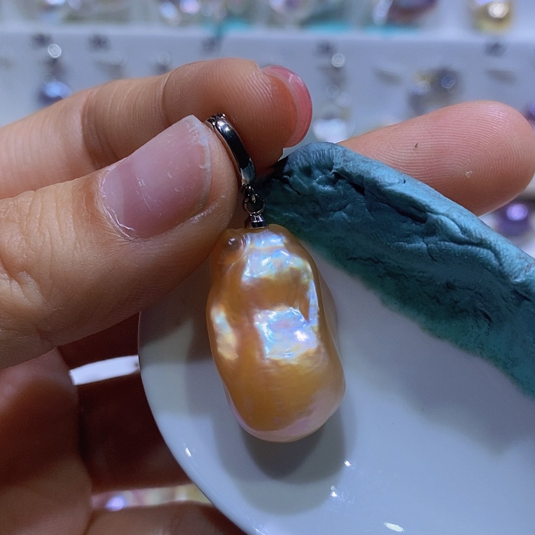 未镶嵌淡水珍珠吊坠