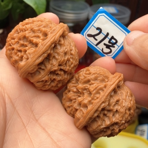 文玩核桃吊坠南疆石55全品