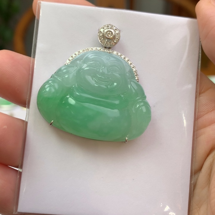 翡翠颈饰18K金镶嵌翡翠吊坠