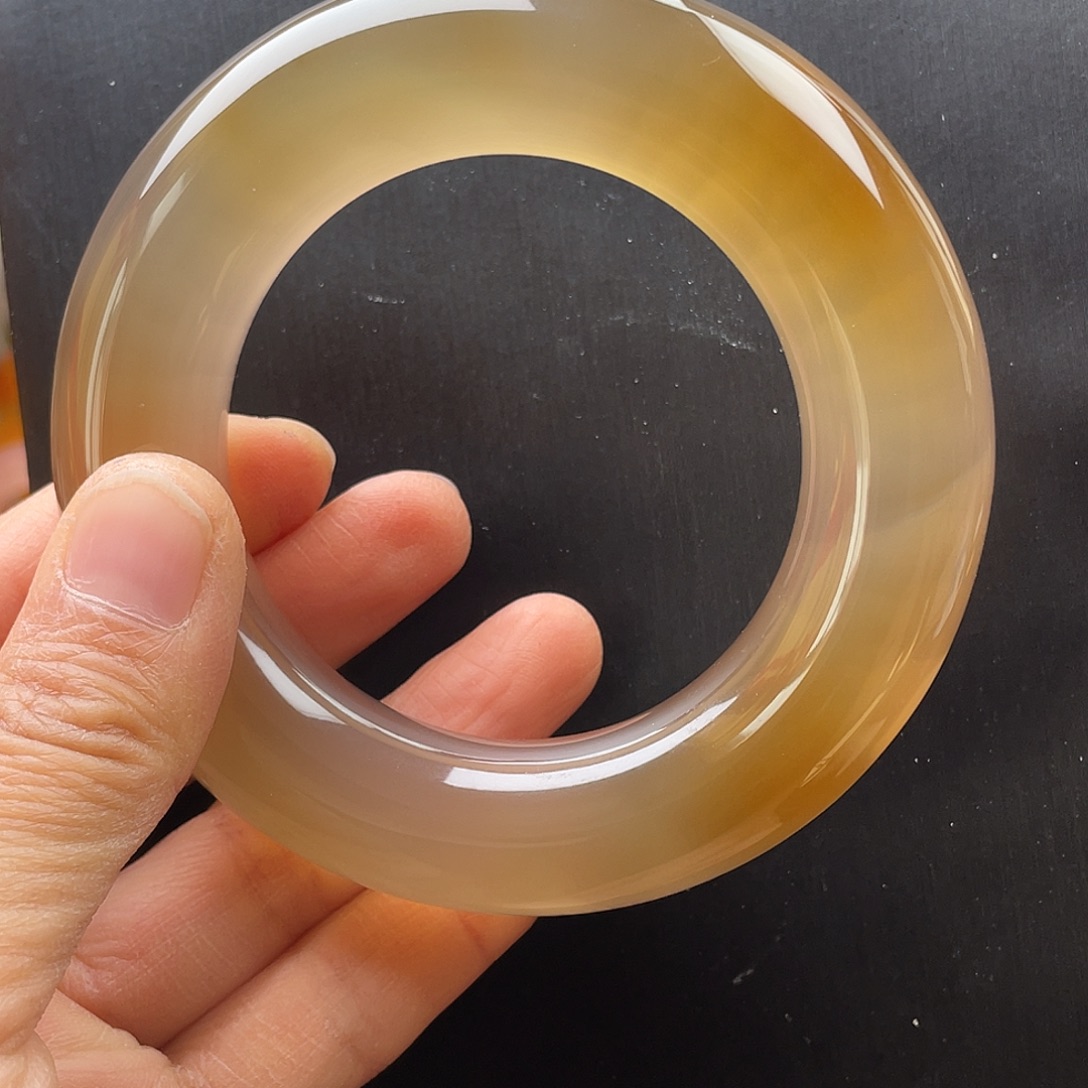 玛瑙/玉髓未镶嵌手镯56圈口