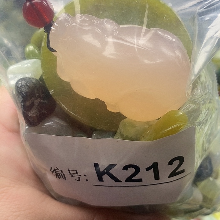 岫玉鱼缸石未镶嵌