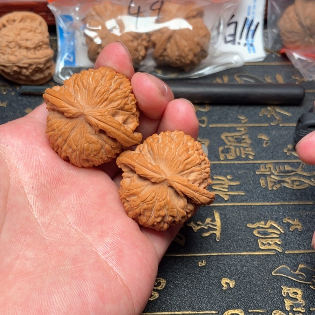 文玩核桃把件番**蛋白狮子