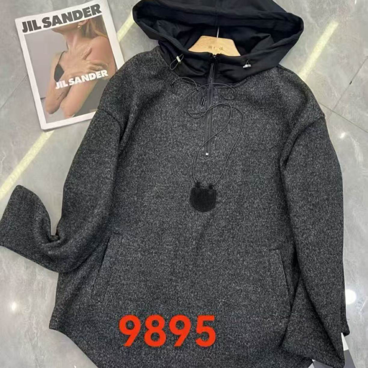 【韩衣舍】欧货高品质冬季套头连帽秋季抽绳宽松型卫衣黑灰色带帽