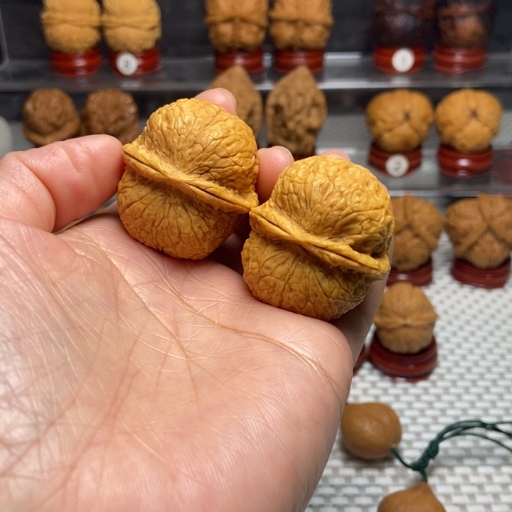 文玩核桃把件2铁狮子