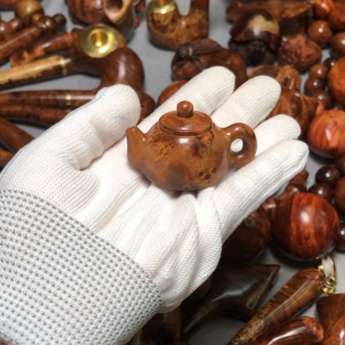 【闪购商品】木麻梨疙瘩火琉璃手把件