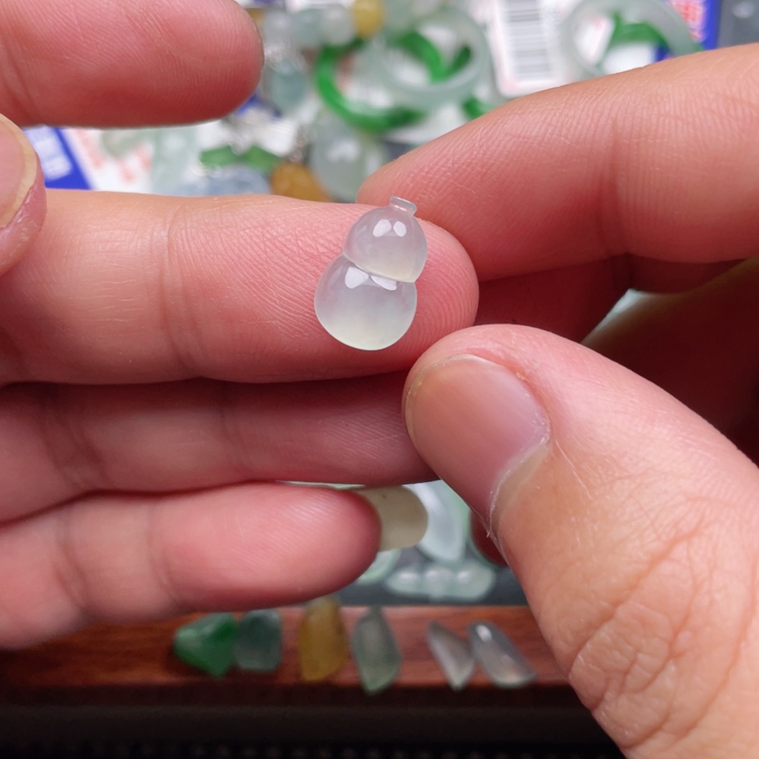翡翠颈饰未镶嵌缅甸翡翠