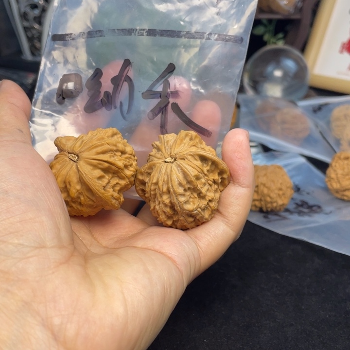 文玩核桃把件呦*磨盘