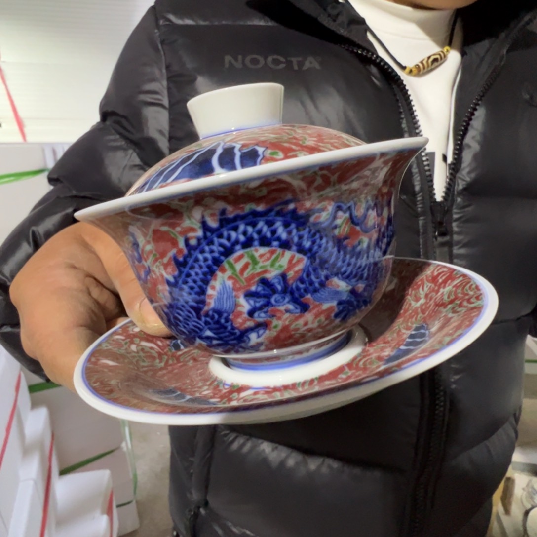 瓷景德镇高温陶瓷釉里红龙纹盖碗