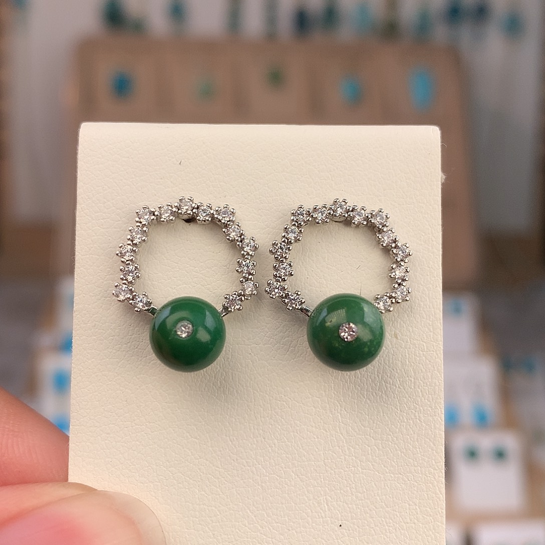 绿松石未镶嵌耳饰