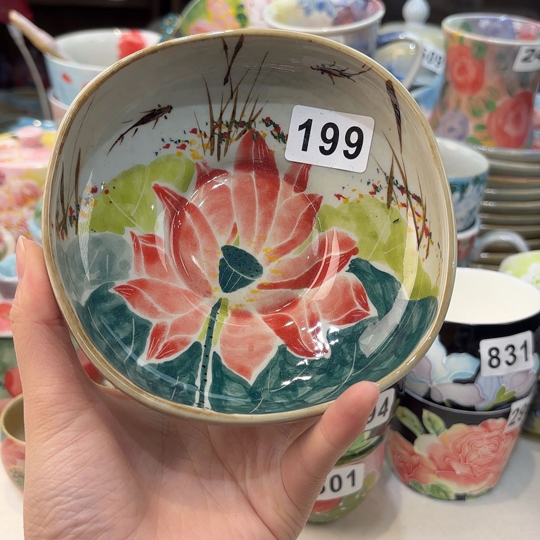 瓷片兔兔好可爱呀