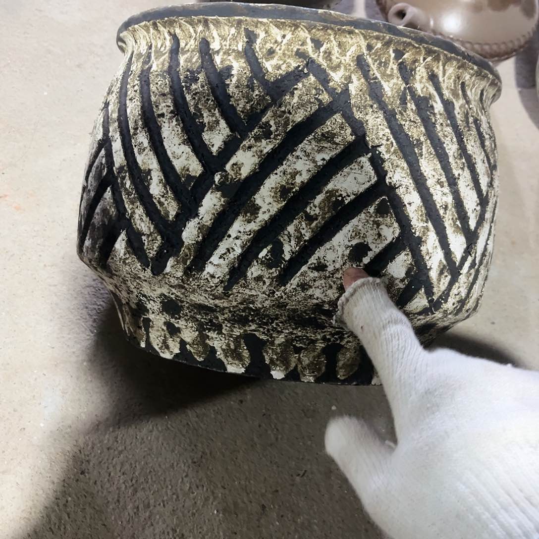 紫砂花盆花盆里的