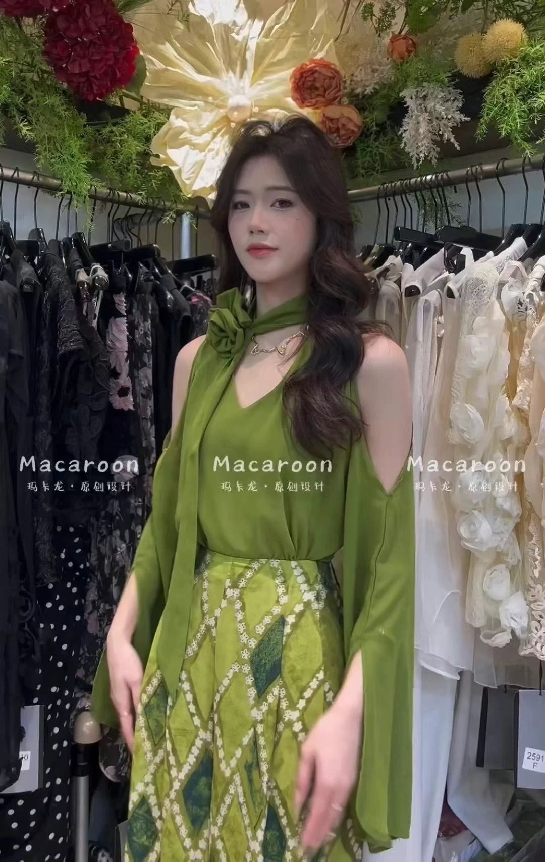 小众时尚法式宽松长袖显瘦通勤衬衣带花