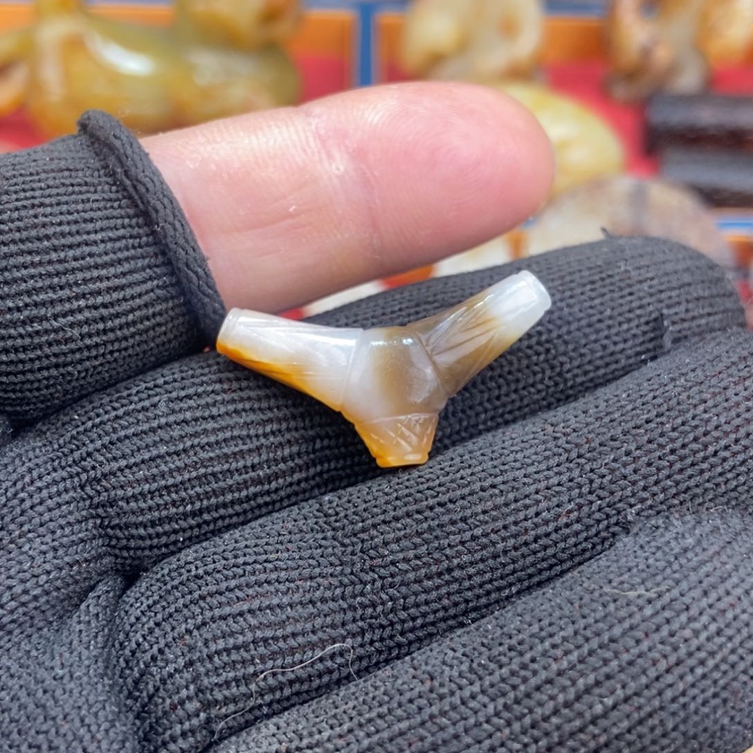 和田玉（糖玉）挂件未镶嵌