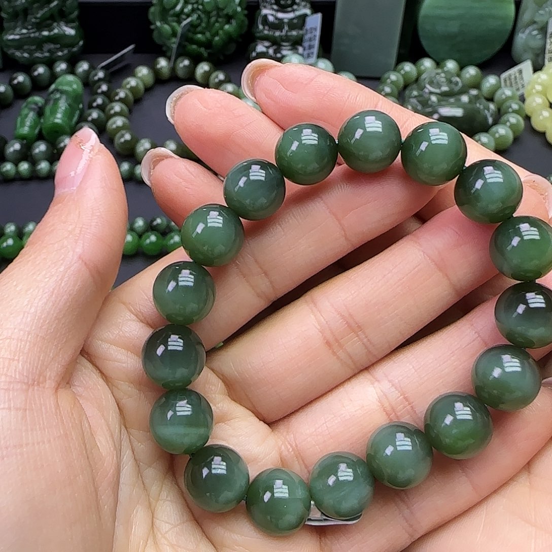 和田玉未镶嵌珠宝奇石