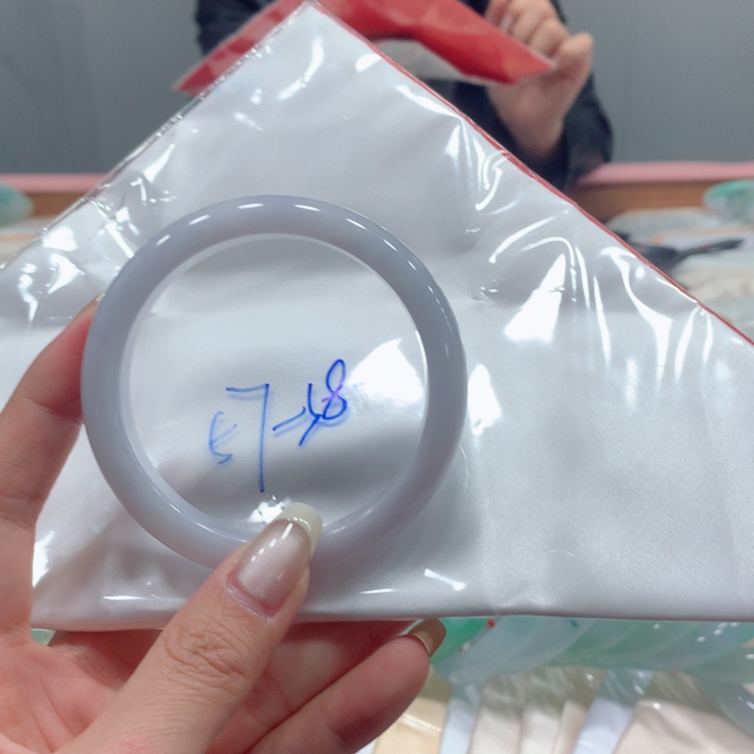 翡翠手镯未镶嵌买断