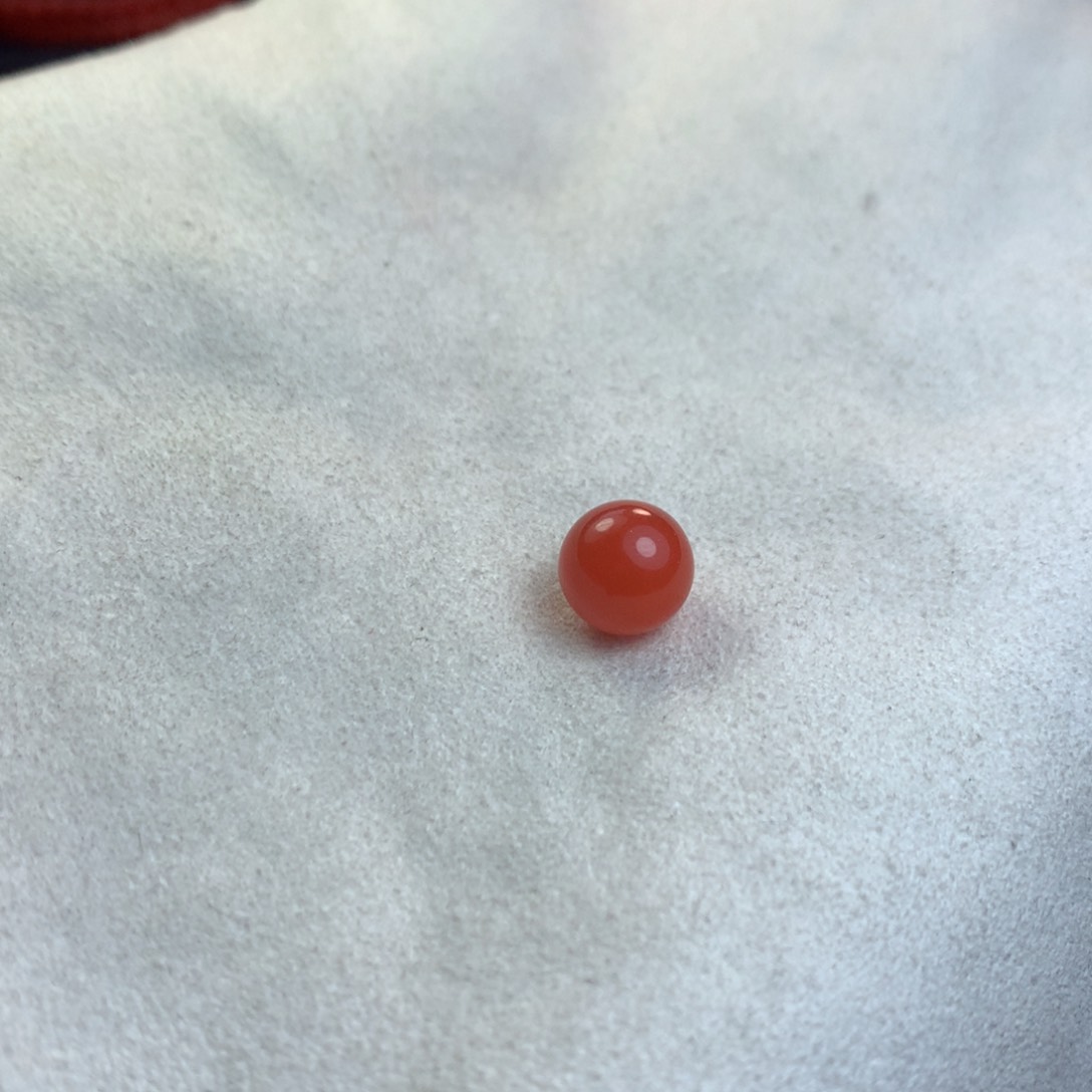 南红玛瑙配珠未镶嵌品**敌
