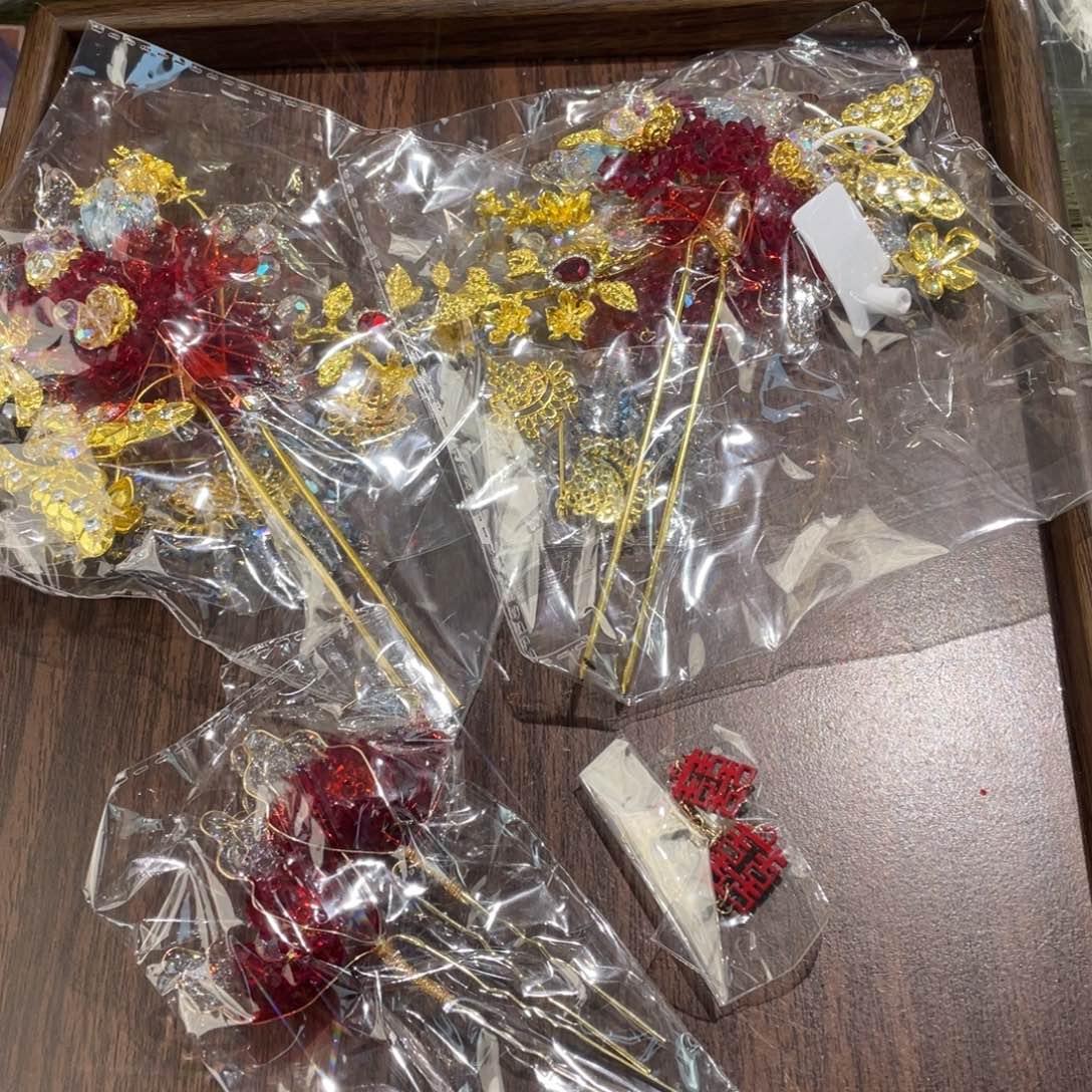 混合材质新娘头饰默认微瑕不退换