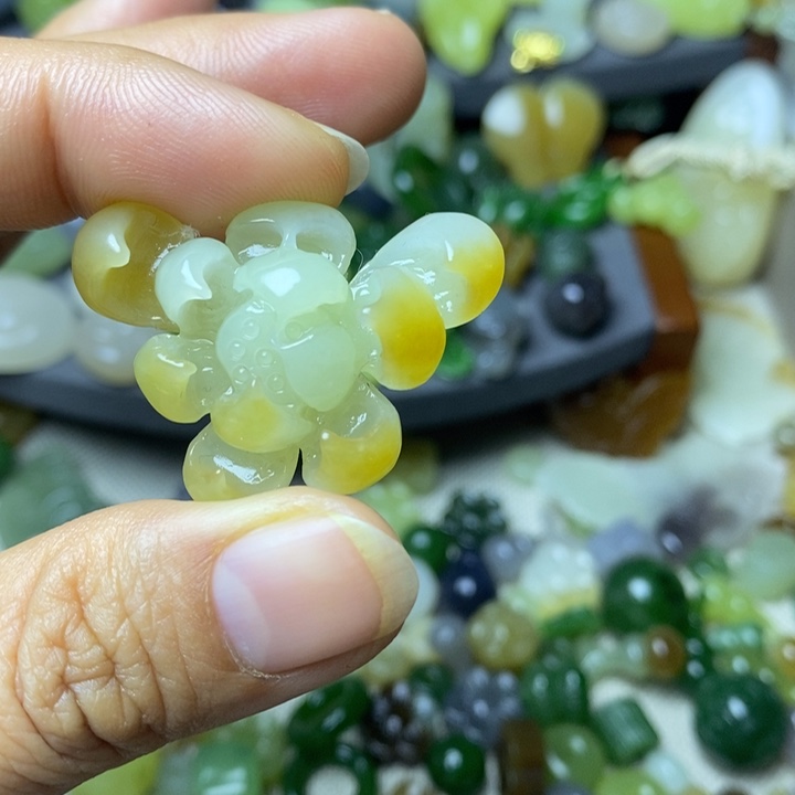 和田玉配件未镶嵌