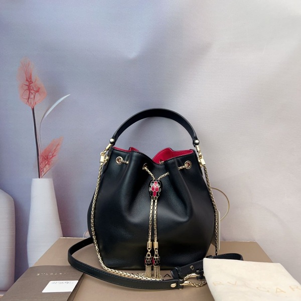 95新/宝格丽/市场价22000/包包/250320XZ0032