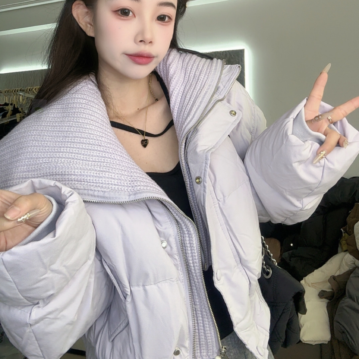 2025年冬新款羽绒服女超短款洋气大翻领针织拼接白鸭绒外套海军领