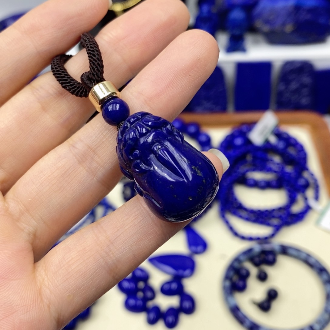 青金石颈饰未镶嵌