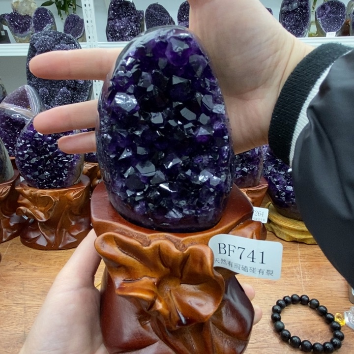 紫晶大型摆件（非配饰）未镶嵌