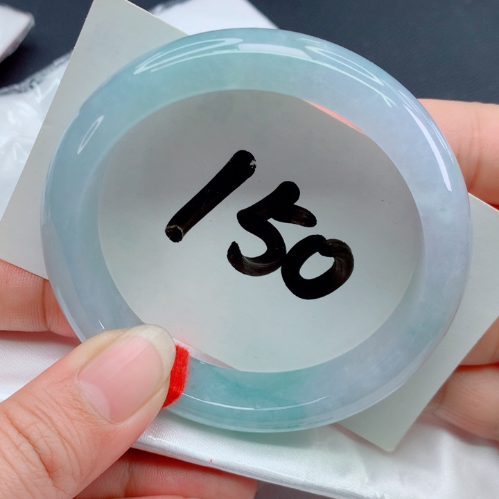 翡翠未镶嵌手镯正