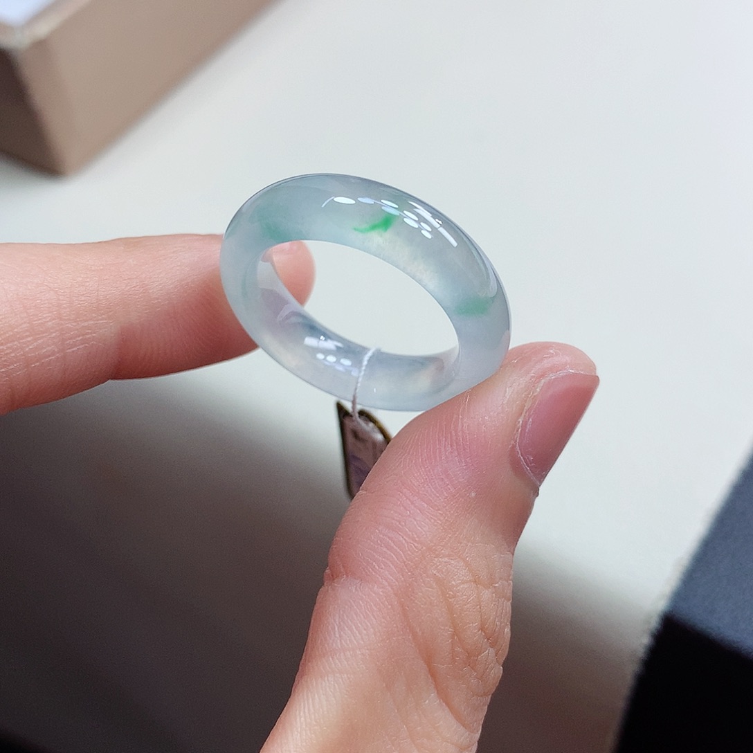 翡翠戒指未镶嵌17-18号