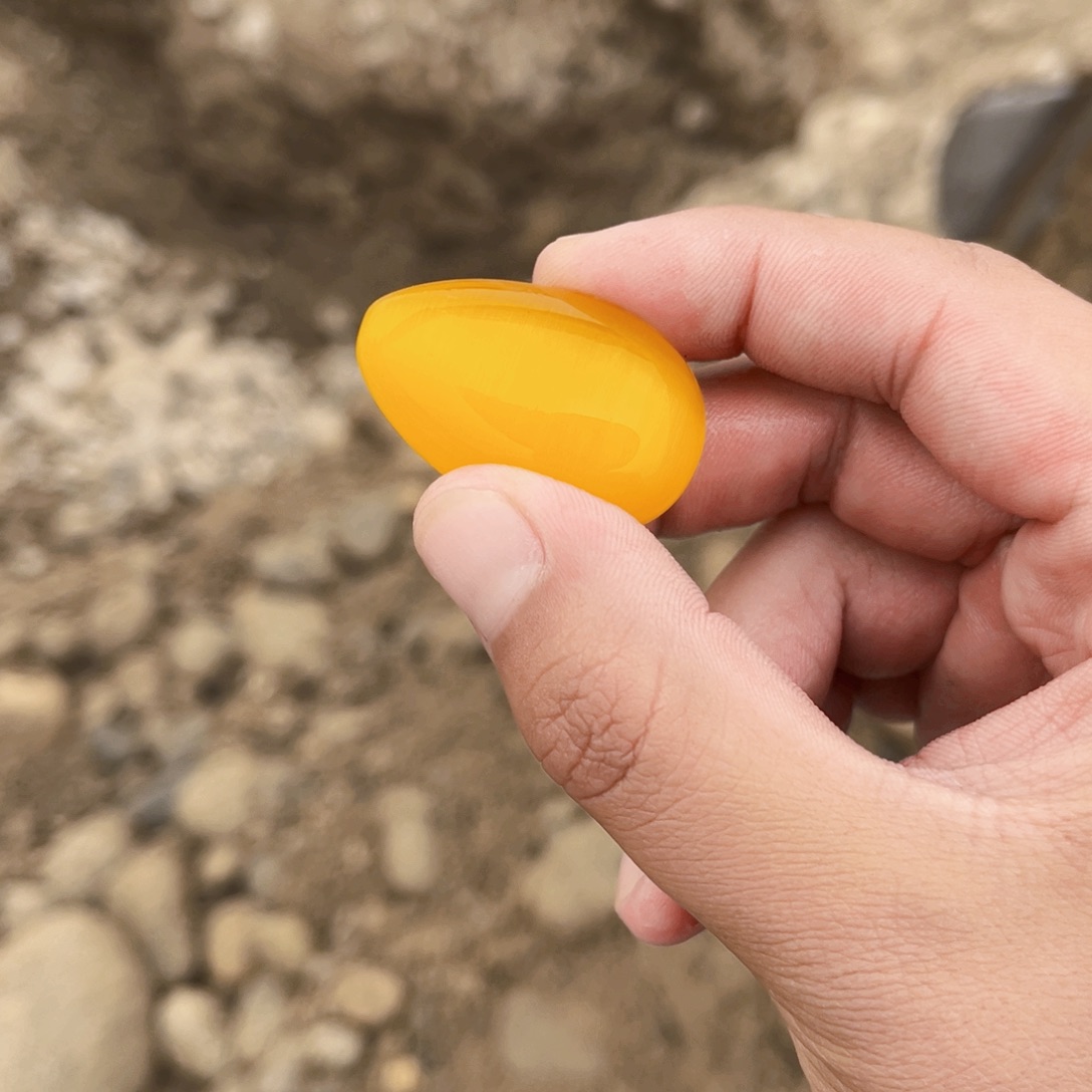 和田玉（糖玉）未镶嵌颈饰