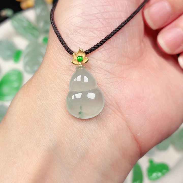 颈饰18K金镶嵌翡翠缅甸天然A货翡翠