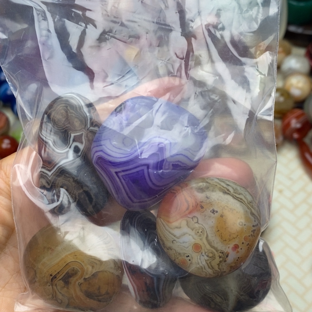 自***康玛瑙/玉髓未镶嵌颈饰