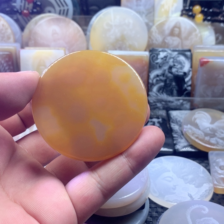 未镶嵌颈饰玛瑙/玉髓蜗****爬