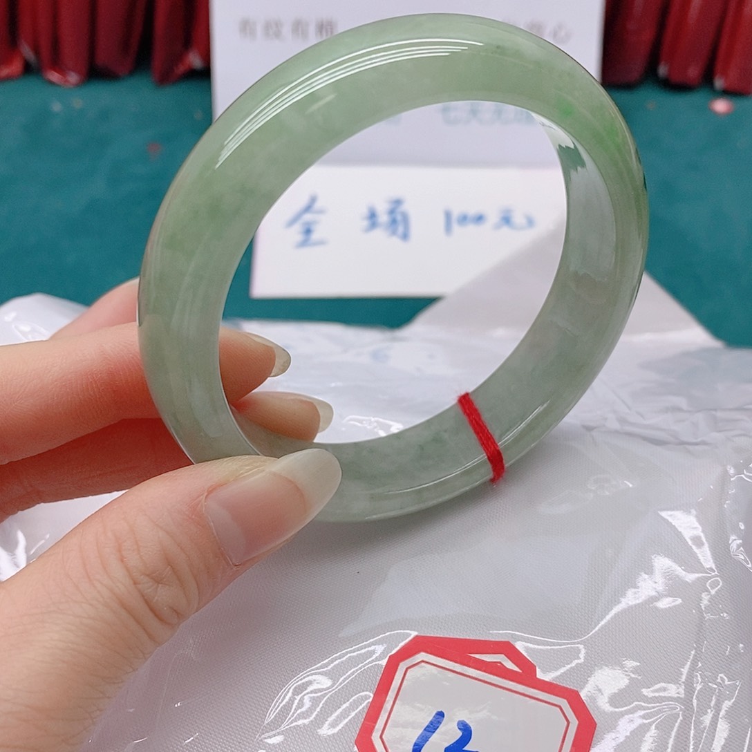 翡翠手镯未镶嵌琉*璃1222222222