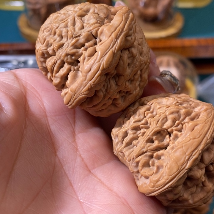 文玩核桃吊坠沉**এ虎头王