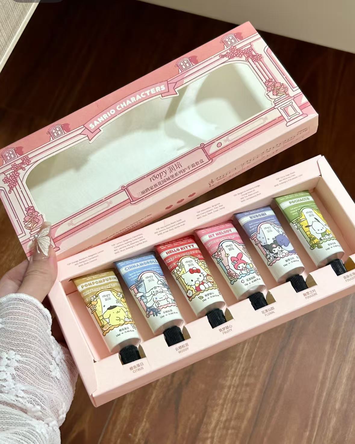 【派】 三丽鸥联名护手霜礼盒长效香氛保湿滋润适合送女友闺蜜