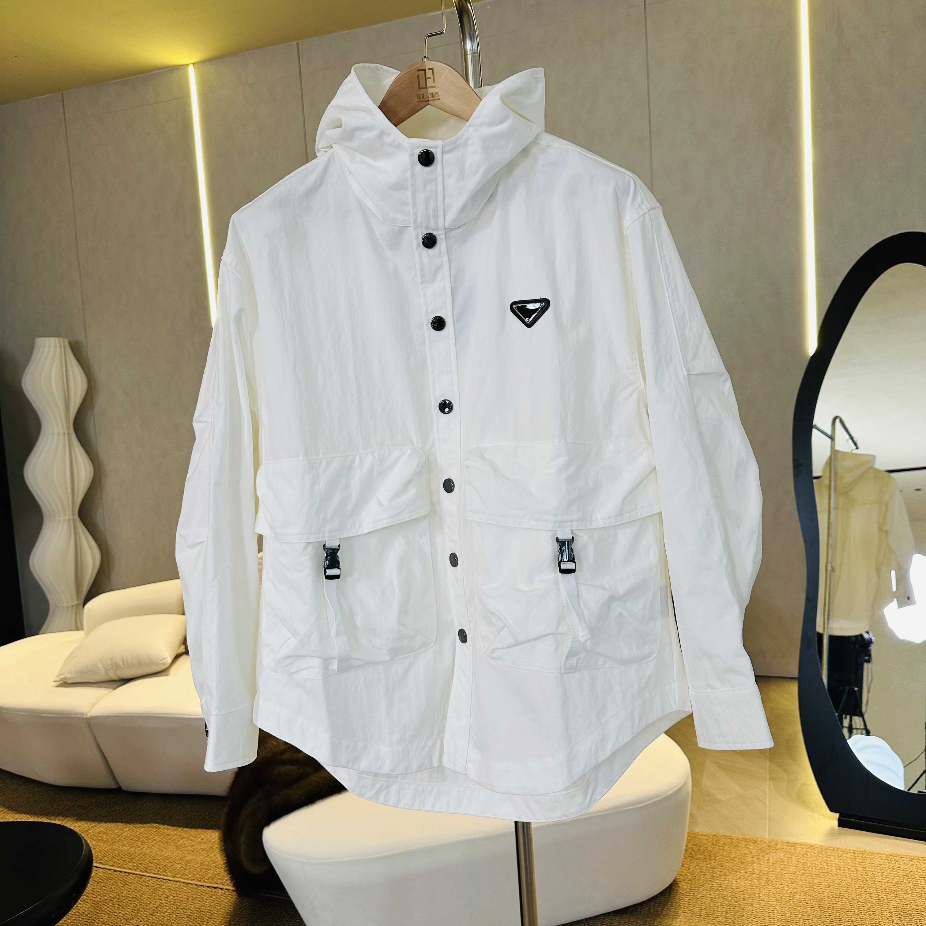 正正TUTU新贵时尚休闲戴帽风衣潮流上衣白色连帽外套男女款-3015