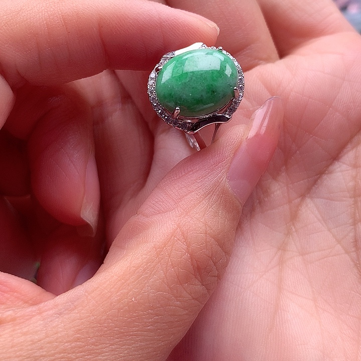 翡翠颈饰银S925镶嵌翡翠