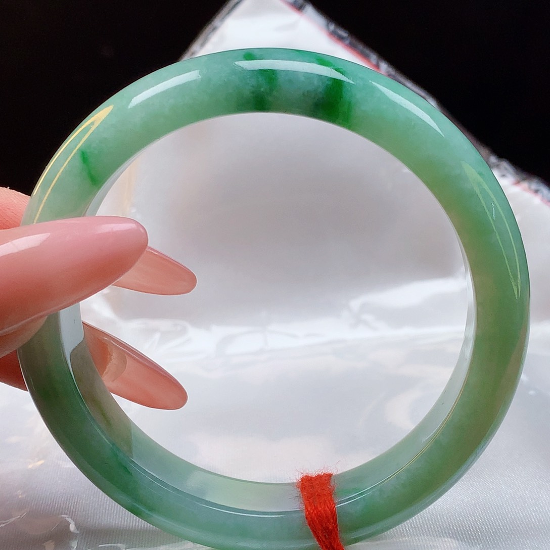 翡翠手镯未镶嵌天然翡翠1021