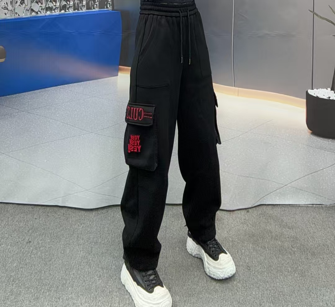  31609# QJB 冬季加绒欧洲站/潮牌刺绣/字母钉珠/时尚百搭工装裤