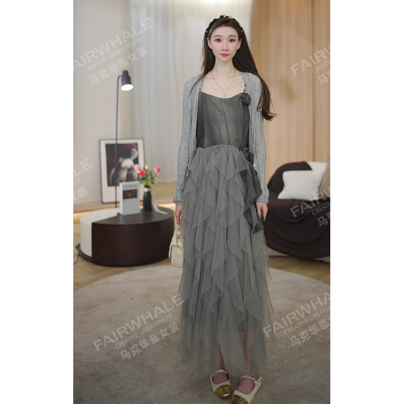 【向阳玫玫】马克华菲女装显瘦气质外套百褶裙套装