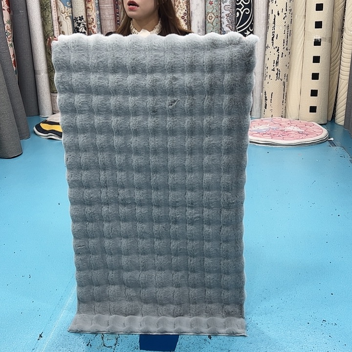 混纺80×140误差±1-3cm麂皮绒仿兔毛泡泡球微瑕福利