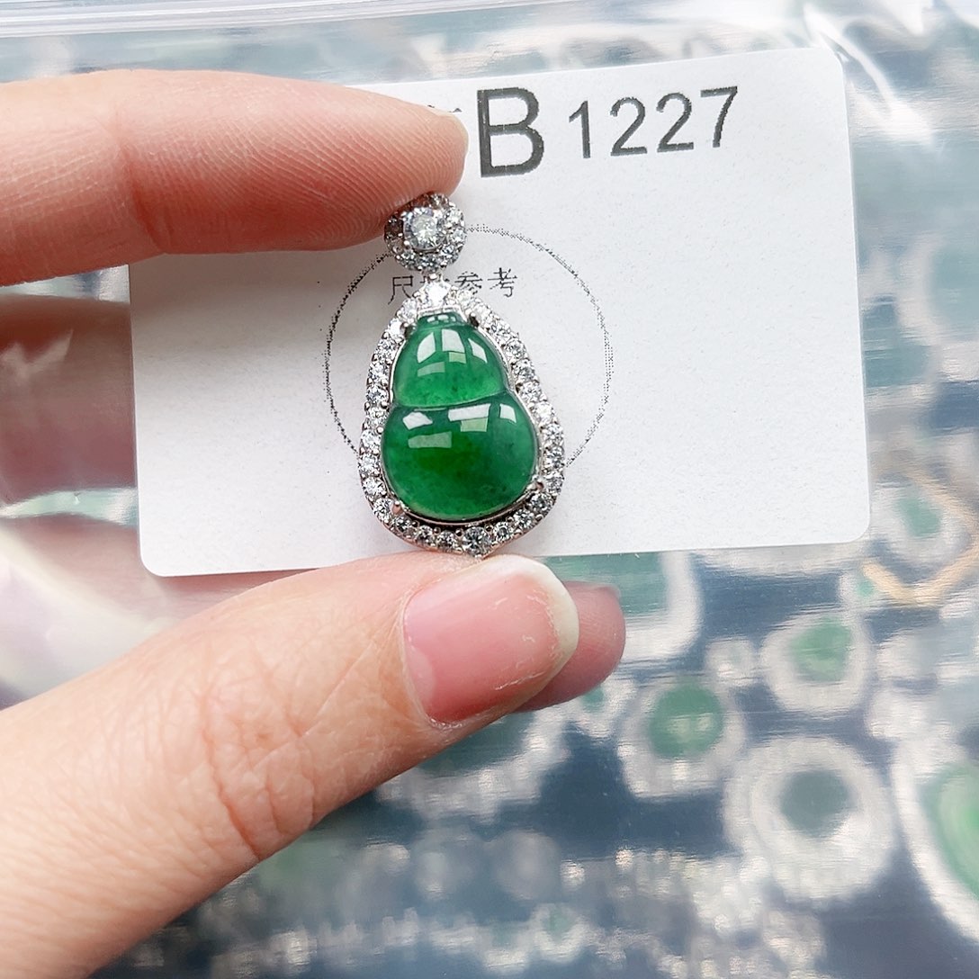 翡翠颈饰未镶嵌翡翠1227