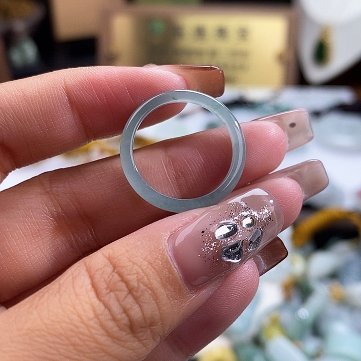 翡翠未镶嵌颈饰4719