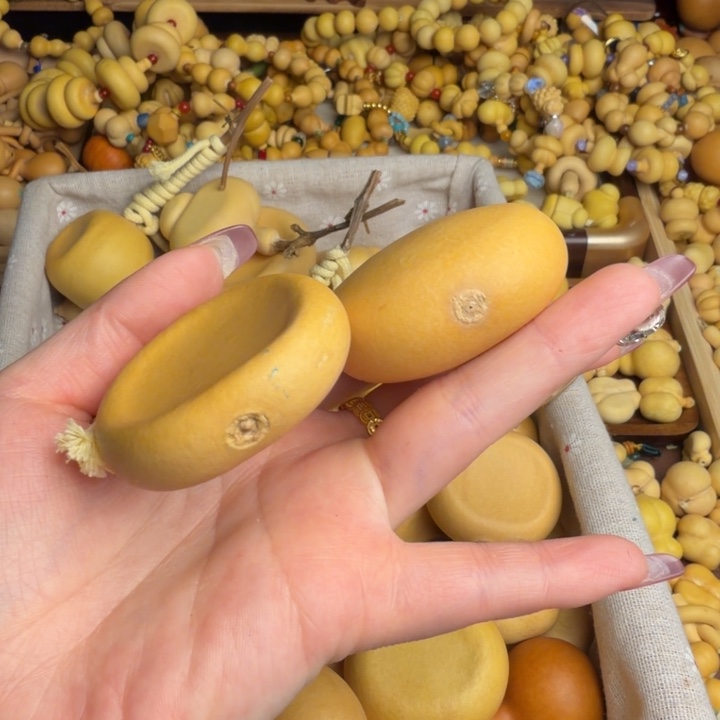 帆***帆哈哈好想好可爱好帅我来