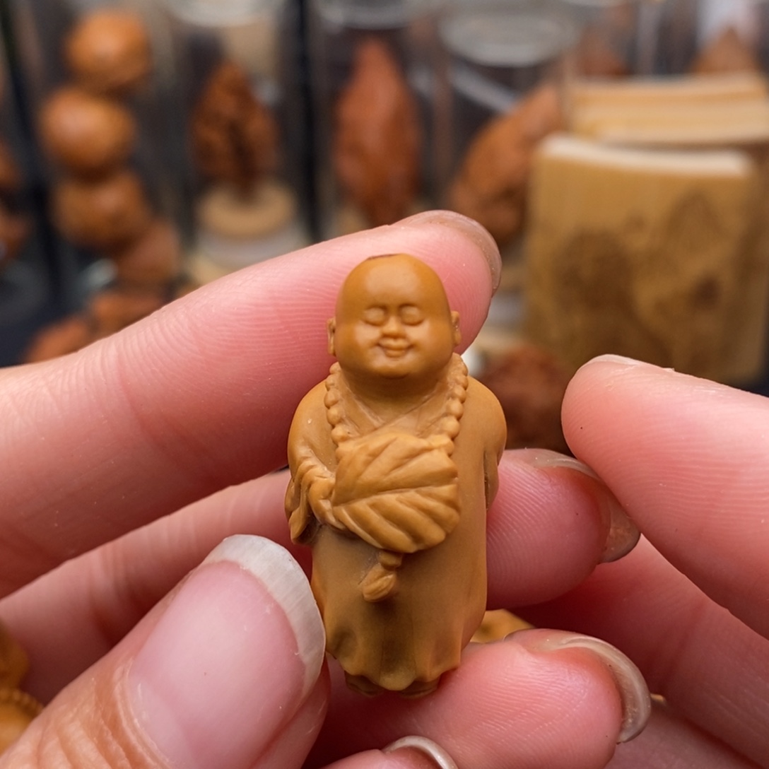 阿***张橄榄核吊坠小佛单子