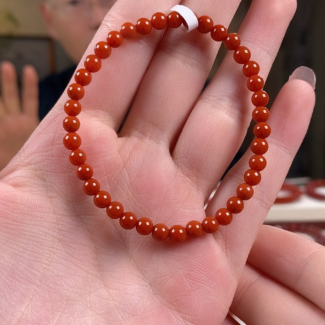 南红玛瑙未镶嵌手串原矿4mm柿子红