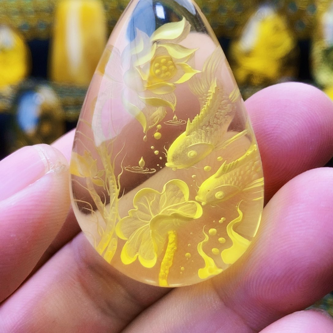 【闪购商品】未镶嵌金珀颈饰琥珀阴雕