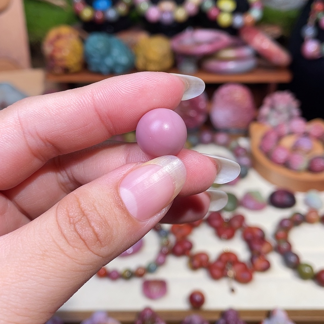 微***笑玛瑙/玉髓未镶嵌珠宝半成品高品磨砂珠
